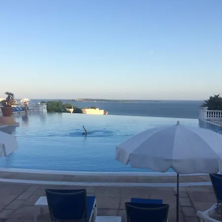 Sea Views And Beautiful Pool Apartment